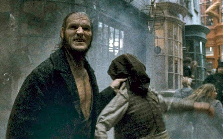 Dave Legeno - Encarnou Fenrir Greyback, lobisomem comensal da morte, uma das figuras mais assustadoras das Forças do Mal de Voldemort.