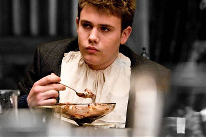 Robert Knox - Viveu Marcos Belby, membro do grupo de estudantes de Horácio Slughorn (Jim Broadbent), em Harry Potter e o Enigma do Príncipe (2009). Foi morto com golpes de faca em 2008, ao defender o irmão num assalto. Tinha 18 anos e não viu o lançamento do filme.