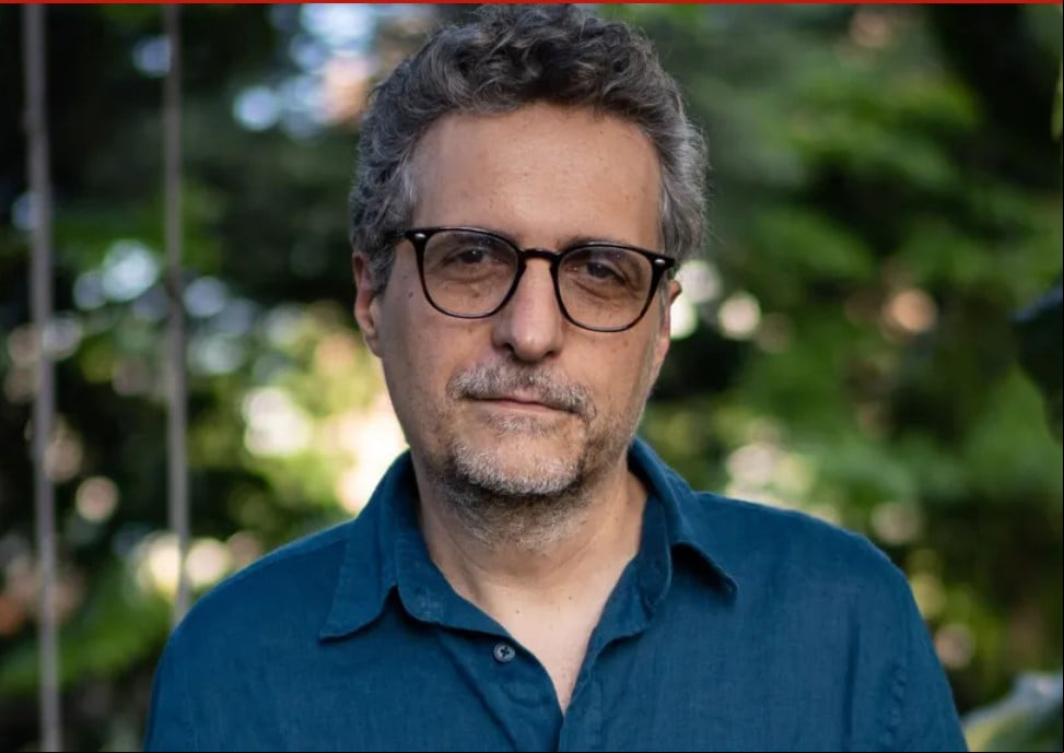 Kleber Mendonça Filho - Diretor dos premiados “O Som ao Redor”, “Aquarius” e “Bacurau”. Seu documentário “Retratos Fantasmas” foi o indicado da Academia Brasileira de Cinema para representar o Brasil no Oscar 2024, mas não foi escolhido na pré-seleção.