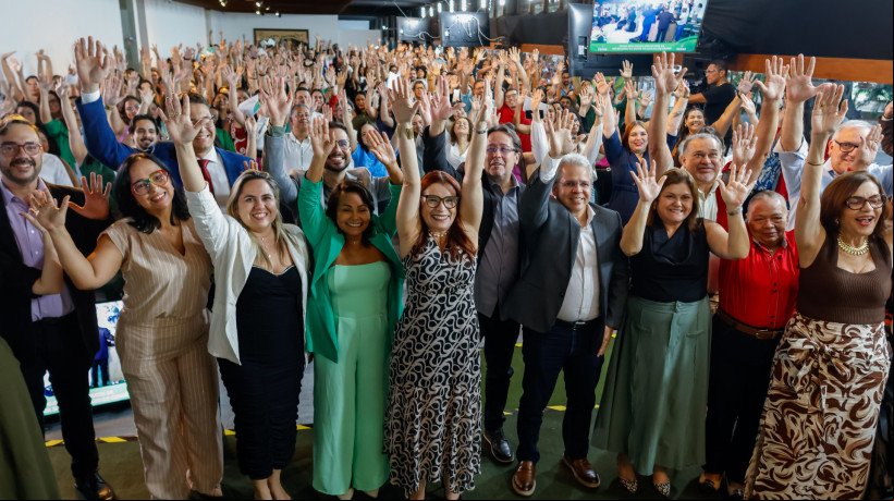 ￼SERVIDORES tomaram posse 
no Palacio da Abolição