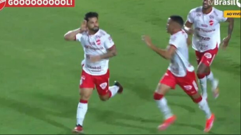 Com a vitória por 1 a 0, o Vila Nova pulou para a quinta posição. A derrota deixou o Goiás mais distante do sonho do o