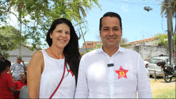 Vitor Valim (PSB) vota em Caucaia
