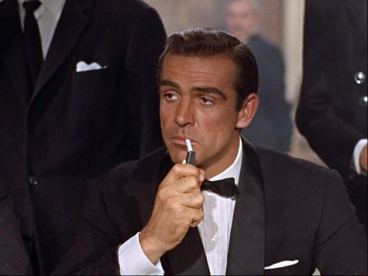 Já Sean Connery não gostou de atuar na franquia “007”. O lendário ator britânico, que interpretou o agente secreto em 6 filmes, revelou ao jornal The Guardian: Eu sempre odiei a droga do James Bond. Eu mesmo o mataria”.