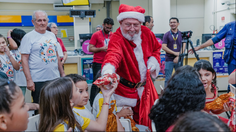 FORTALEZA-CE, BRASIL, 06-11-2024: Lançamento da campanha Papai Noel dos Correios. (Foto: Fernanda Barros/ O Povo)