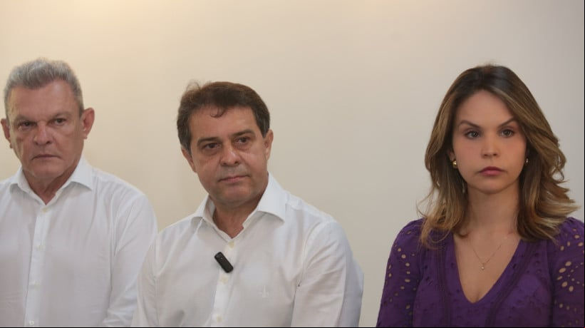 FORTALEZA-CE, BRASIL, 12-11-2024: Evandro Leitão se encontra com Sarto no paço municipal para tratarem da  transição. ( foto: Fabio Lima/ OPOVO)