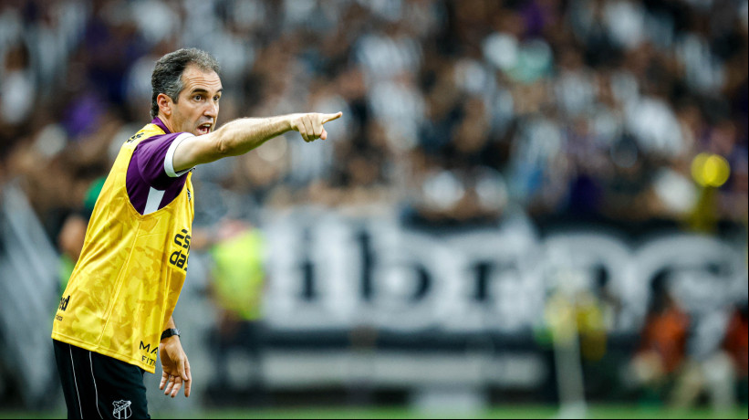 FORTALEZA, CEARÁ, BRASIL - 18.12.2024: Léo Condé. Ceará x América-MG. Arena Castelão, Campeonato Brasileiro Série B 2024