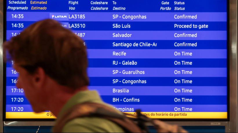 de voos no aeroporto. (Foto: Samuel Setubal/O Povo)