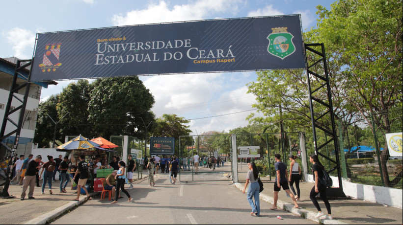 Imagem de apoio ilustrativo. Primeira fase do vestibular 2025.2 da Uece ocorre neste domingo, 27, com mais de 14 mil participantes