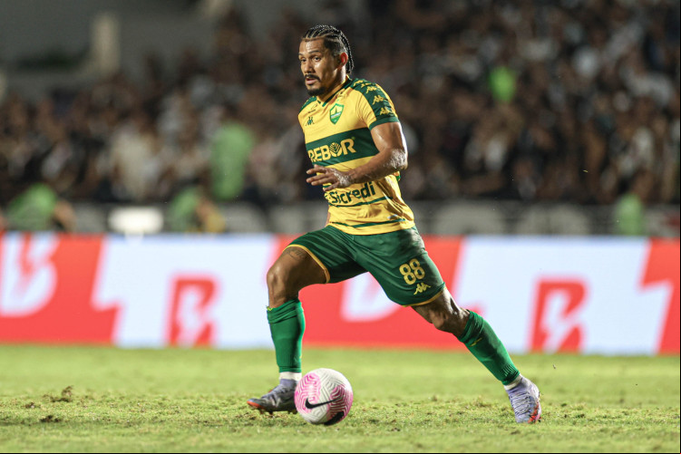 Volante Fernando Sobral no jogo Vasco x Cuiabá, em São Januário, pelo Campeonato Brasileiro Série A 2024 Volante Fernando Sobral no jogo Vasco x Cuiabá, em São Januário, pelo Campeonato Brasileiro Série A 2024