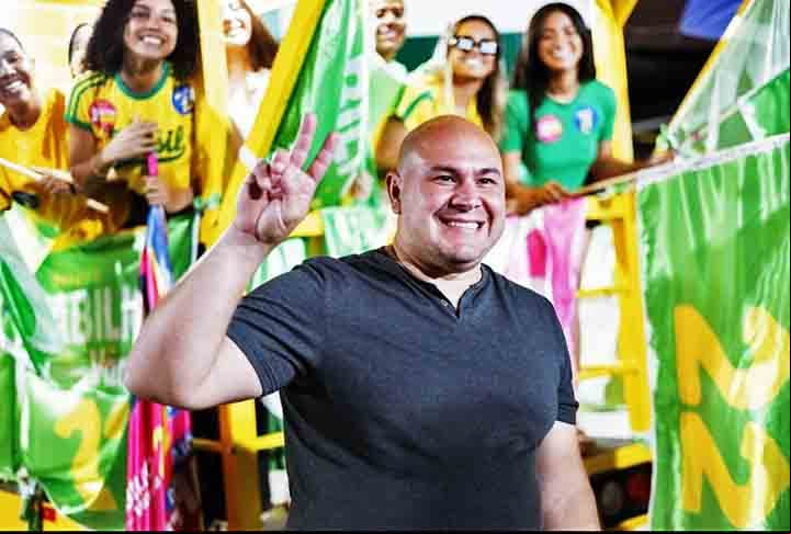 Cuiabá (Mato Grosso): Com 100% das urnas apuradas, Abílio (PL) teve 171.324 votos, 53,80% derrotando o candidato do PT, Lúdio Cabral. Ele nasceu na capital mato-grossense, tem 40 anos e era Deputado Federal.