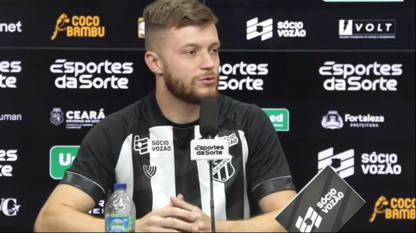 Willian Machado foi apresentado pelo Ceará em Porangabuçu com coletiva nesta sexta-feira, 3. 