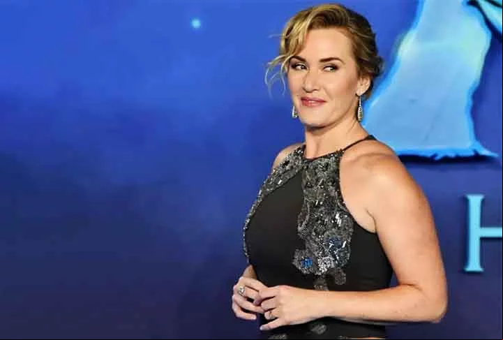 Winslet tem outros dois filhos de relacionamentos anteriores: Mia, 23, da relação com Jim Threapheton, e Joe, 20, da união com o diretor Sam Mendes.