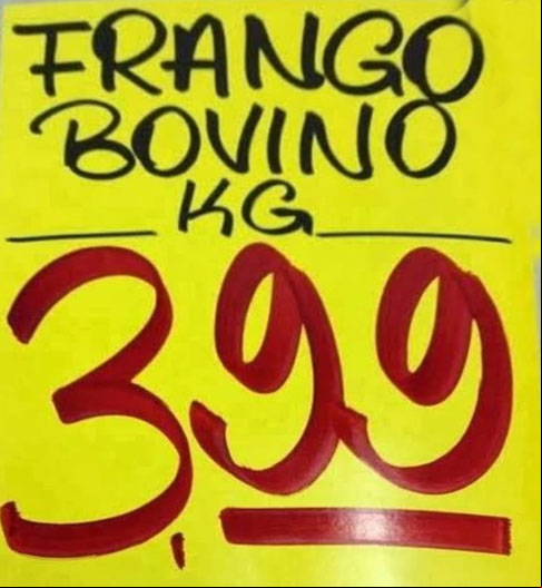 Um açougue parece ter criado um curioso ser híbrido. É frango ou é boi? Decida-se.