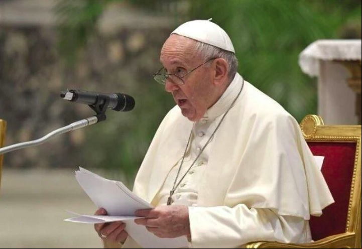 “Renovo meu chamado para que essa coincidência sirva de lembrete a todos os cristão para darem um o decisivo rumo à união. E isso em torno de uma data comum para a Páscoa. A Igreja Católica está disposta a aceitar a data que todos desejarem”, reforçou o sumo pontífice.