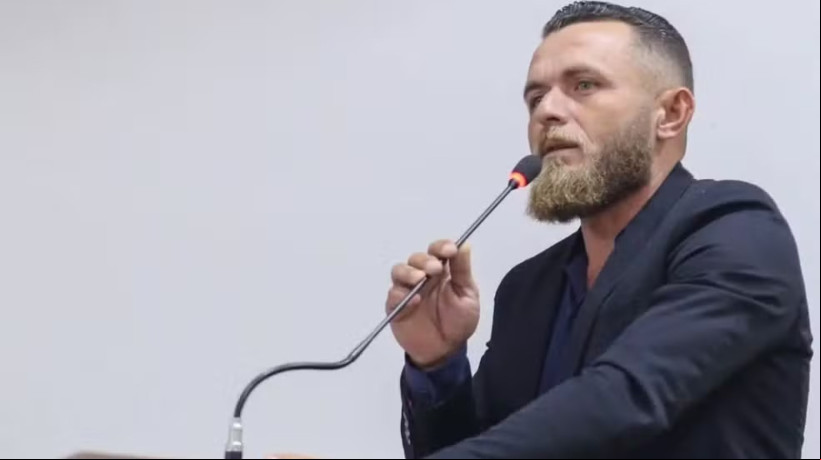 Vereador Maiko do Chapéu (MDB) foi denunciado pelo MPCE por tortura e agressão no contexto da violência doméstica