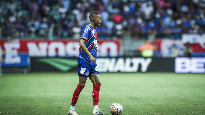 O atacante do Bahia, Ademir, foi vítima de ataques racistas nas redes sociais 