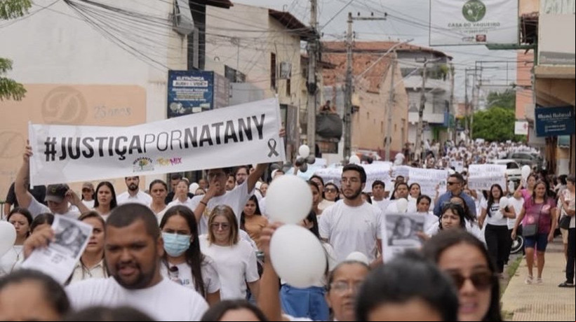 CAMINHADA foi realizada no Centro de Quixeramobim