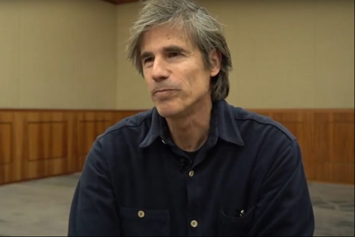 Walter Salles - Diretor com uma extensa lista de filmes premiados, como “Central do Brasil”, “Terra Estrangeira”, “Abril Despedaçado” e “Diários de Motocicleta”. Concorre ao Oscar com Ainda Estou Aqui.