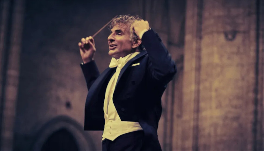 Antes de concorrer em 2024 pelo filme O Maestro, em que ele interpreta o compositor, pianista e regente Leonard Bernstein (1918-1990), Bradley Cooper já havia sido indicado outras quatro vezes.
