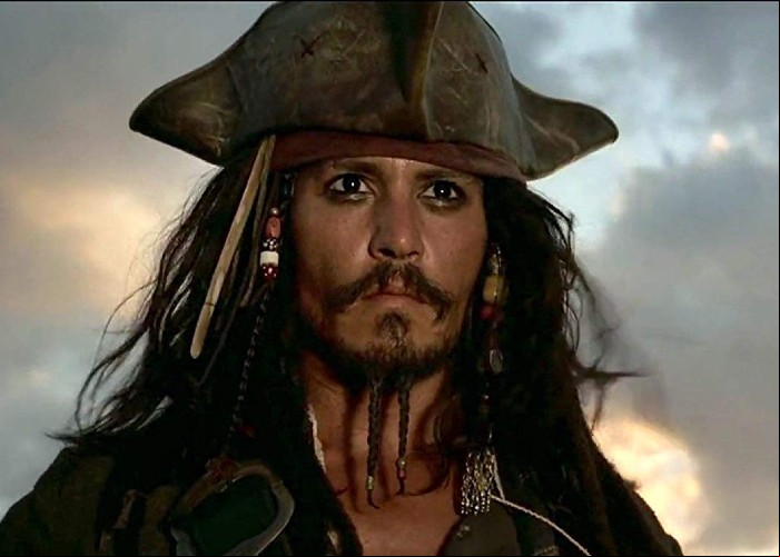 Depp foi indicado como Melhor Ator pelos filmes “Piratas do Caribe: A Maldição do Pérola Negra” (2003), Em Busca da Terra do Nunca (2004) e Sweeney Todd: O Barbeiro Demoníaco da Rua Fleet (2008)