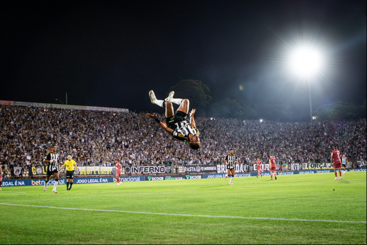 Atlético-MG eliminou o Tombense na semifinal para manter vivo o sonho do hexa Atlético-MG eliminou o Tombense na semifinal para manter vivo o sonho do hexa