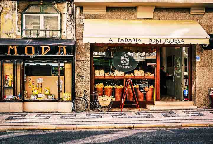 A estimativa é de que 41 milhões de brasileiros frequentem padarias todos os dias, especialmente para comprar pão para o café da manhã, uma tradição bastante arraigada.