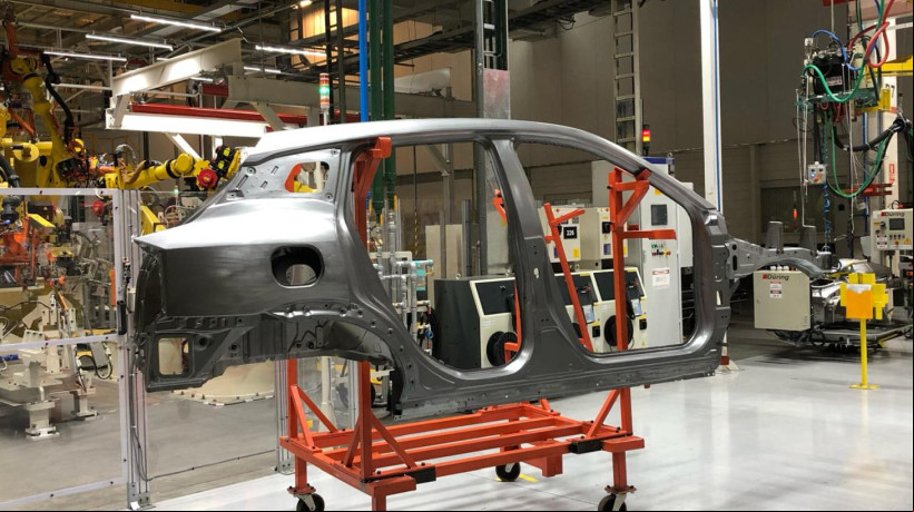 Carcaça do novo Nissan Kicks produzido na fábrica de Resende (RJ)