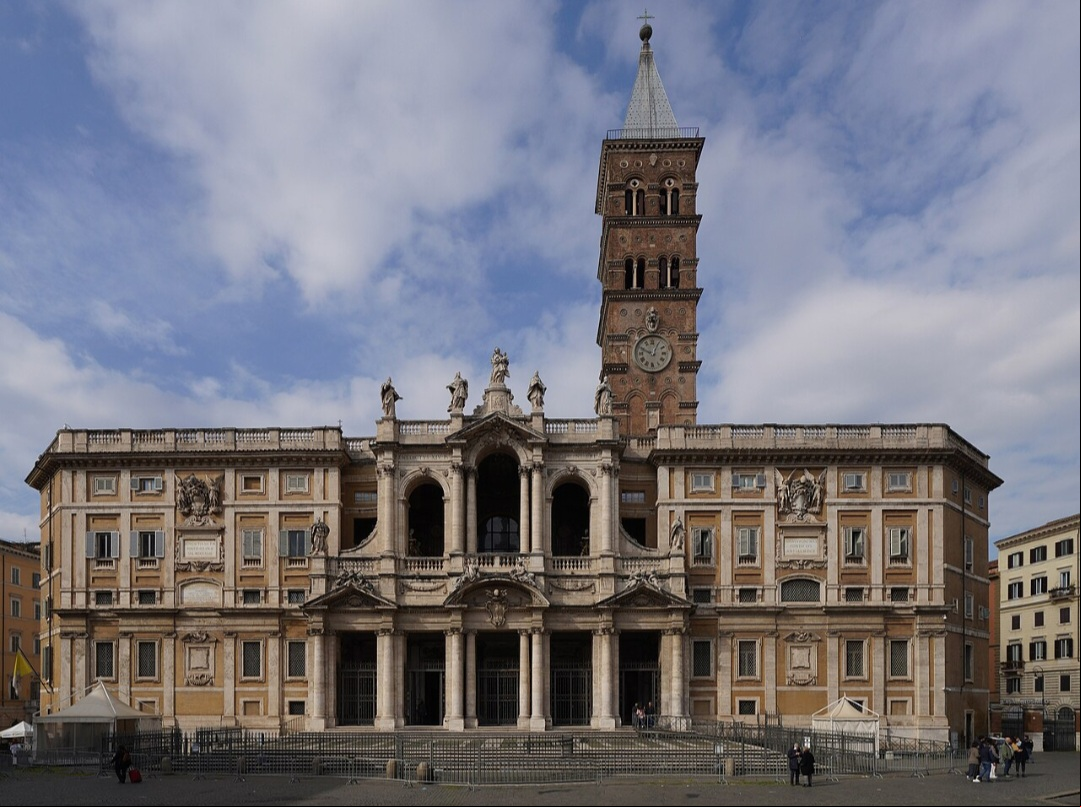 O Papa Francisco, que morreu neste 21 de abril de 2015, escolheu ser enterrado na Basílica de Santa Maria Maggiore, em Roma.