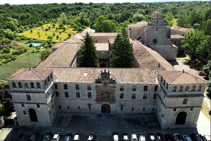 Espanha: A abadia de Cerveza Cardeña foi a primeira na Espanha a produzir cerveja com o selo trapista.