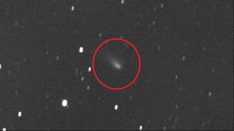 Novas imagens do cometa Swan o mostram com uma margem esmaecida e um brlho mais fraco 
