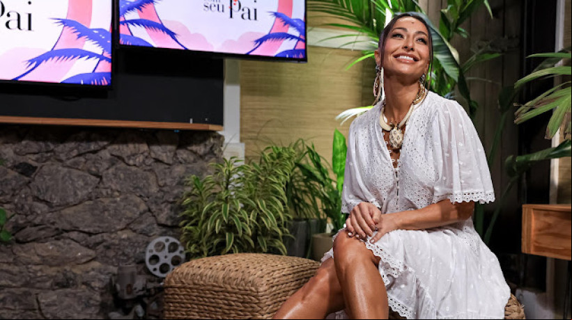 Sabrina Sato em Minha mãe com seu pai, estreia nesta quarta-feira, 30.