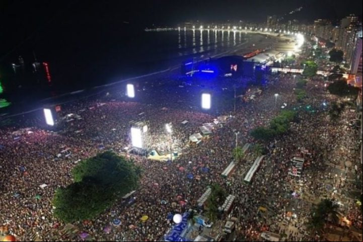 De acordo com estimativa da Prefeitura do Rio, baseada no estudo “Potenciais Impactos Econômicos do Show da Lady Gaga no Rio – 2025”, o evento deve atrair 1,6 milhão de pessoas, número similar ao de Madonna em 2024 (foto). Por isso, um esquema especial de segurança com mais de 5 mil agentes foi montado para proteger o público.