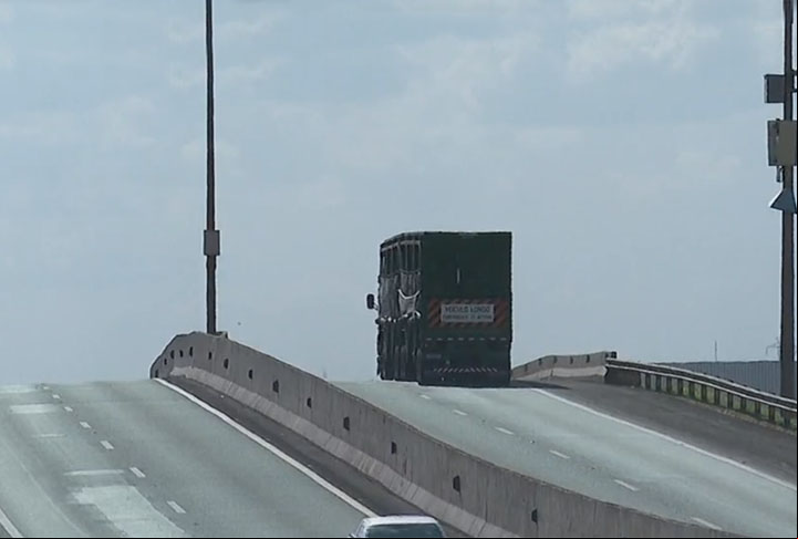 O trecho é muito movimentado com pessoas que vão para Ribeirão Preto (SP-foto) ou para o Distrito Industrial de Sertãozinho.