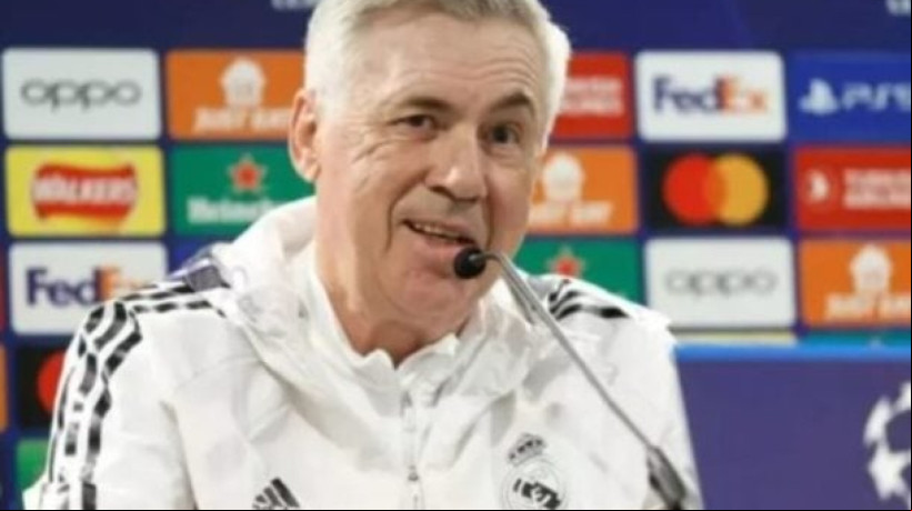 Em coletiva de imprensa, italiano foi discreto ao falar sobre o acerto: 'Tem coisas que não vou falar até dia 25. Quero respeitar essa camisa'