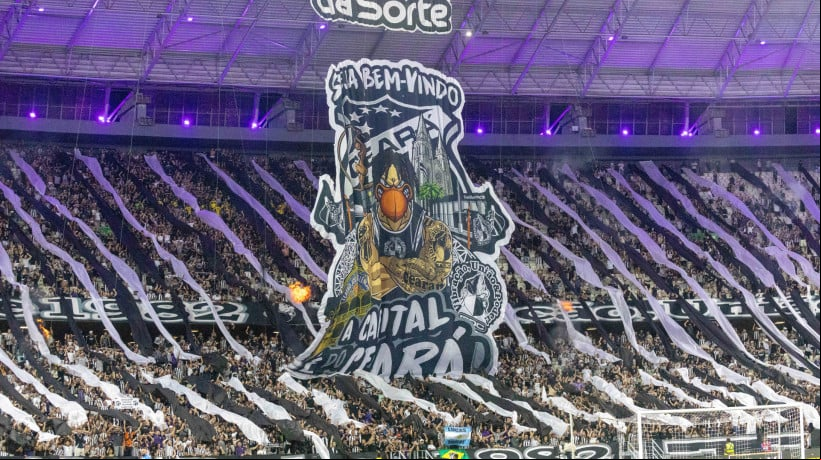 Torcida do Ceará exibe mosaico no jogo Ceará x Palmeiras, no Castelão, pela Copa do Brasil 2025