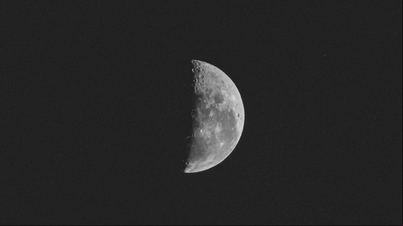 Veja qual fase da lua estamos neste sábado, dia 24 de maio de 2025; e confira calendário do mês 