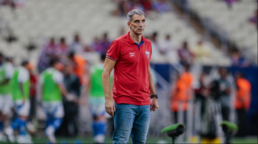 Vojvoda no jogo Fortaleza x Cruzeiro, no Castelão, pela Série A 2025