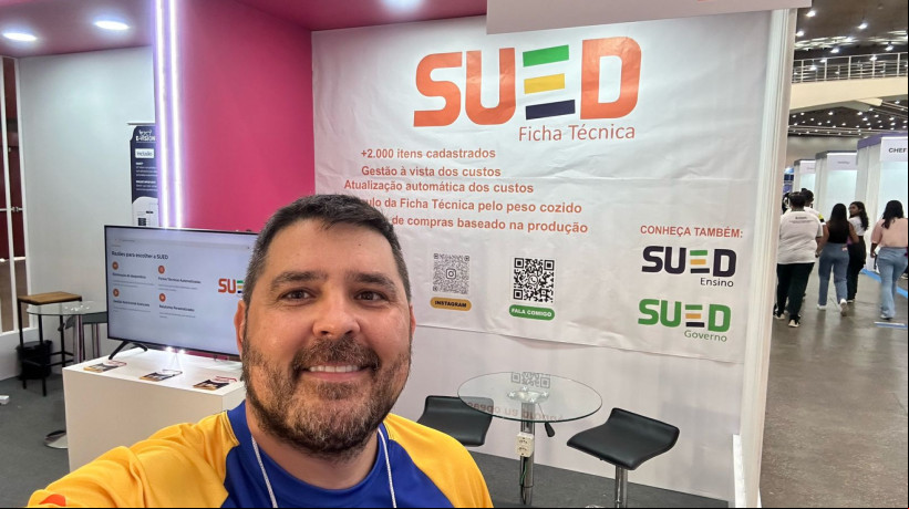 O mestre em istração André Jucá iniciou sua trajetória desenvolvendo uma startup voltada para fichas técnicas na gastronomia, até pivotar a ideia para uma govtech focada em transformar a gestão da merenda escolar nas redes públicas de ensino