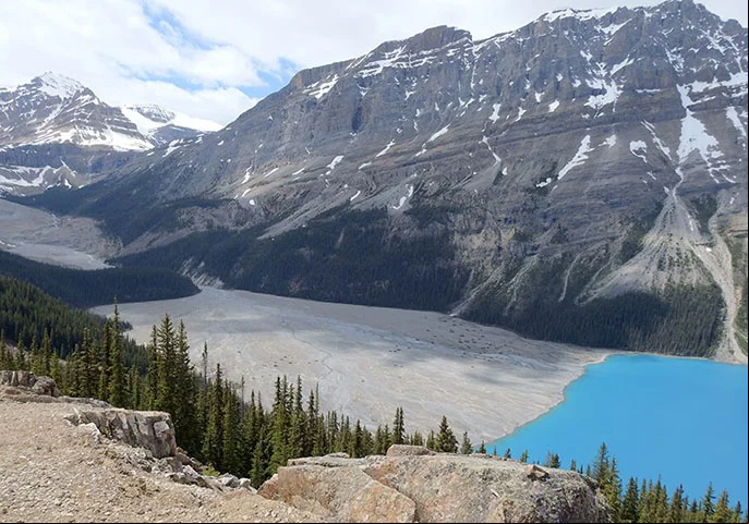 Lago Peyto – Canadá - Tem esse nome em homenagem ao guia de montanha Bill Peyto, que explorou a região no final do século XIX