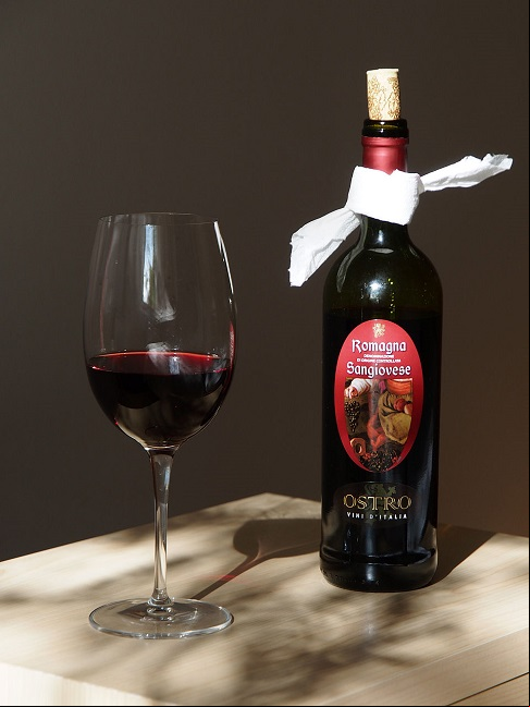 Além do automobilismo, Ímola é reconhecida por sua gastronomia típica e por seus vinhos locais, como o Sangiovese.