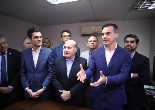 Wagner diz que Camilo buscou apoio do União em troca de vaga no Senado: "Desespero"