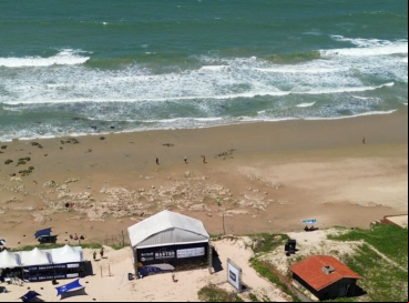 Pelo menos 15 pessoas sofreram lesões por causa de águas-vivas na praia da Taíba 