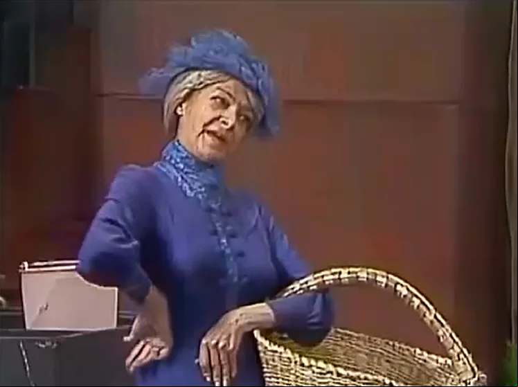 Angelines Fernández, Dona Clotilde (a Bruxa do 71), morreu aos 69 em 1994.