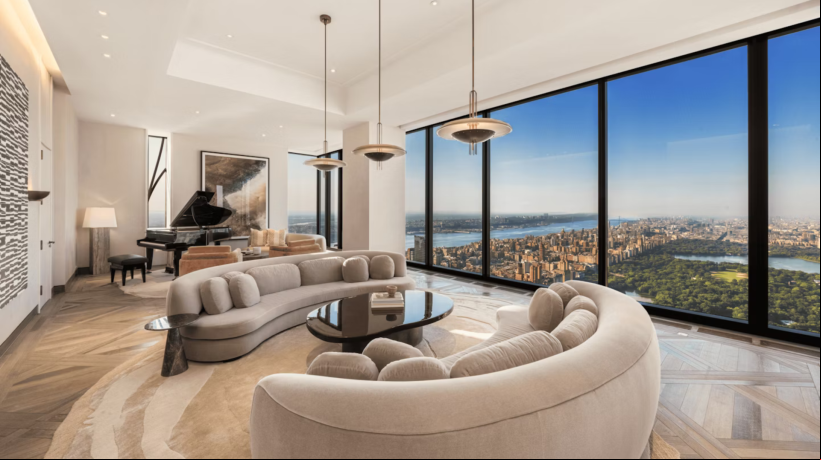O apartamento penthouse na cobertura oferece vista panorâmica da cidade de Nova Iorque